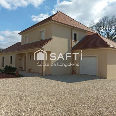 Maison 7 pièces 349900 €