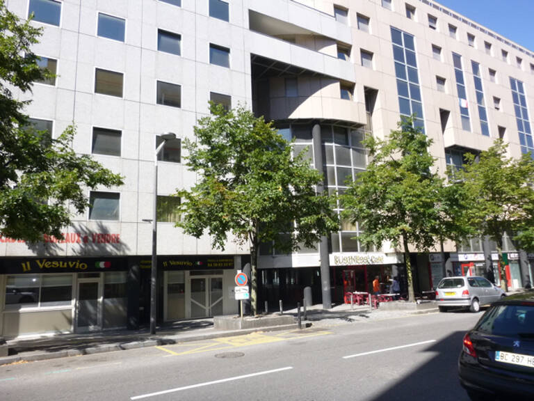 Parking souterrain en centre ville — photo 1
