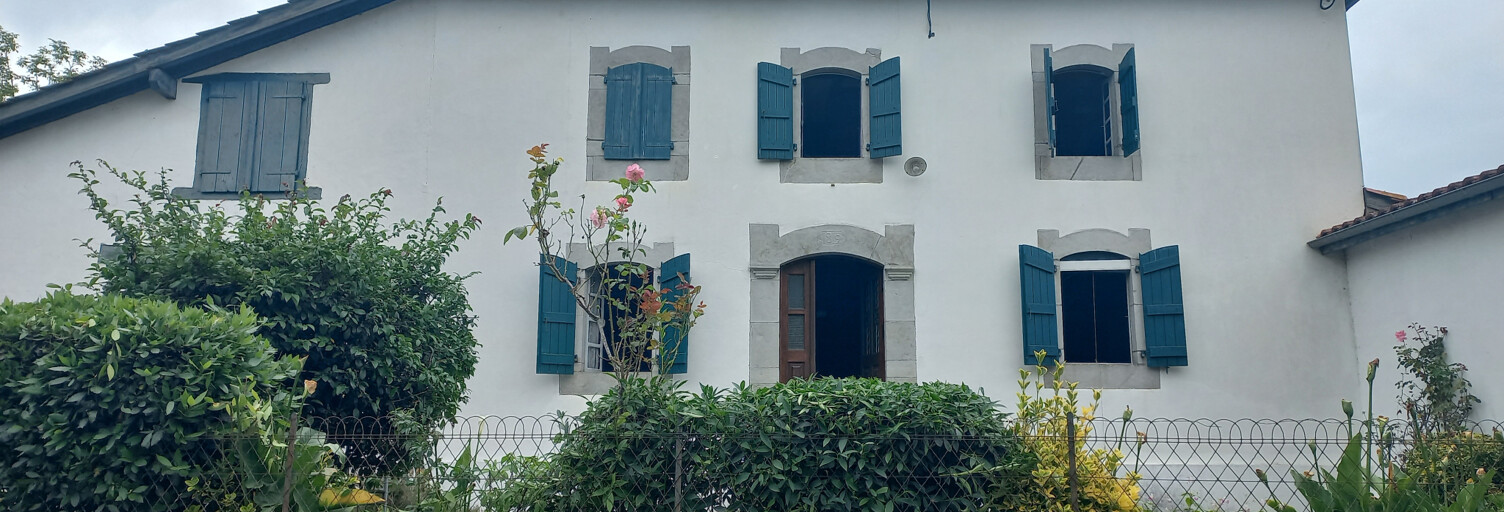 Maison 10 Pièces 2050 m² à vendre à Larceveau-Arros-Cibits (64120)