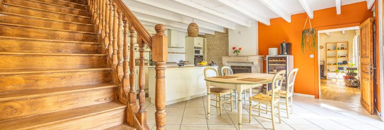 Maison 10 Pièces 309 m² à vendre à Chambon (17290)