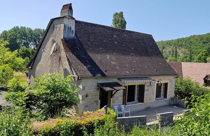 Maison en pierre de 4 pièces principales — photo 2