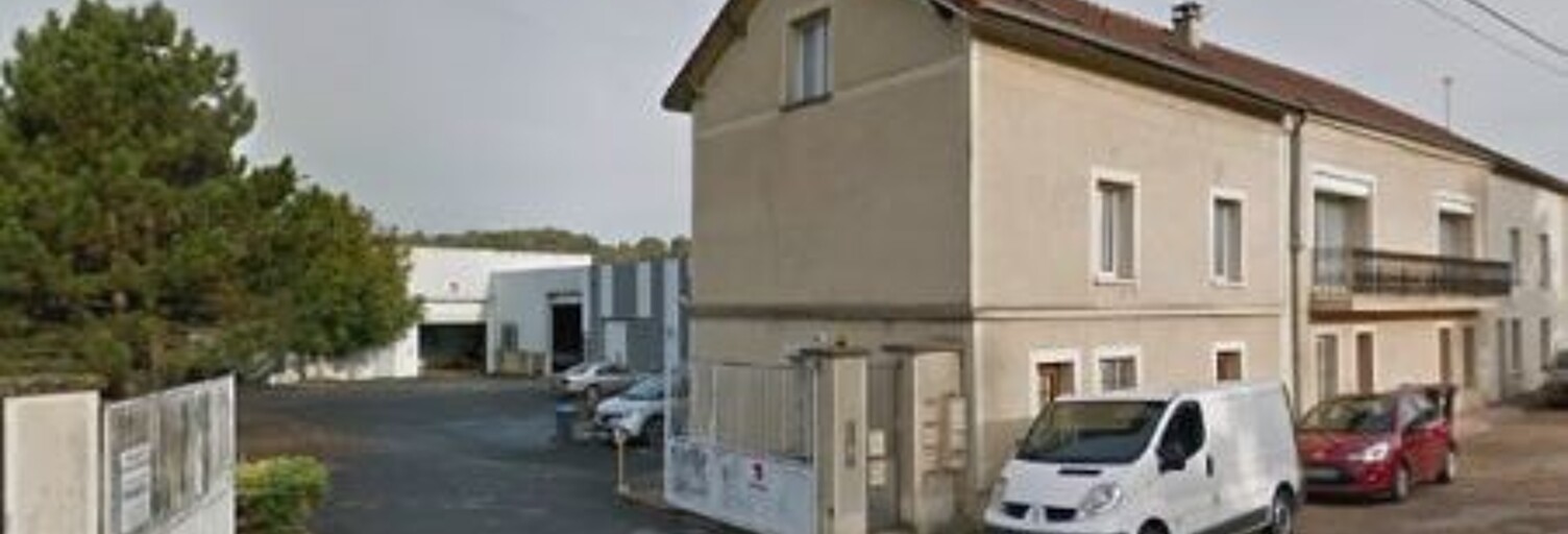 Commerce  709 m² à louer à Varreddes (77910)