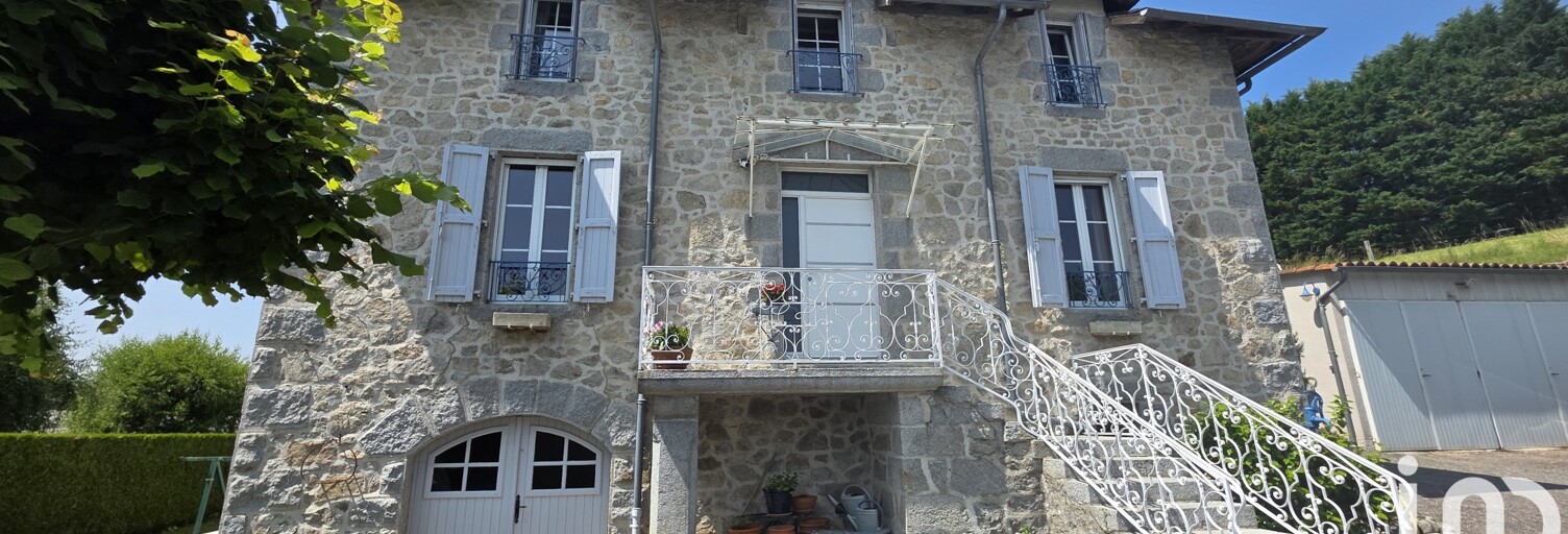 Maison 6 Pièces 176 m² à vendre à Le Rouget-Pers (15290)