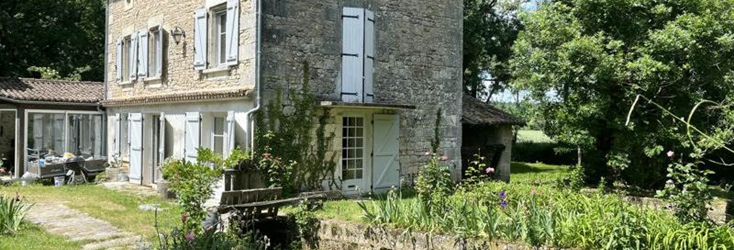 Maison 7 Pièces 271 m² à vendre à Marthon (16380)