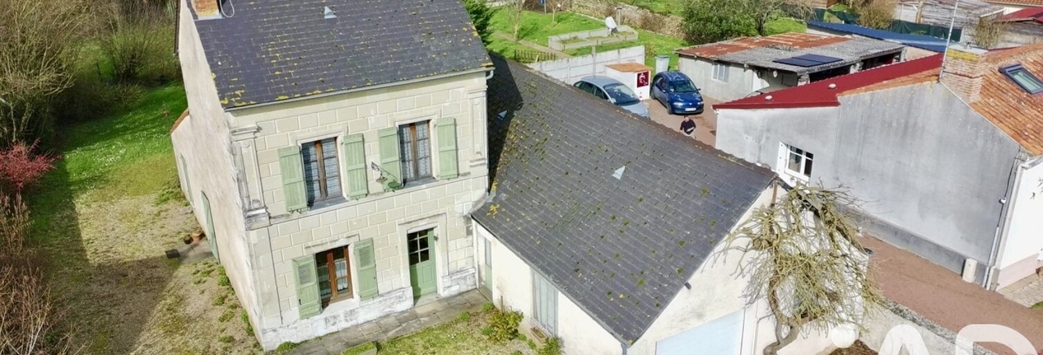 Maison 4 Pièces 120 m² à vendre à Argenton-l'Église (79290)