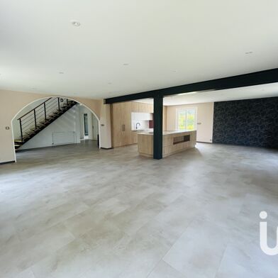 Maison 9 pièces 695000 €