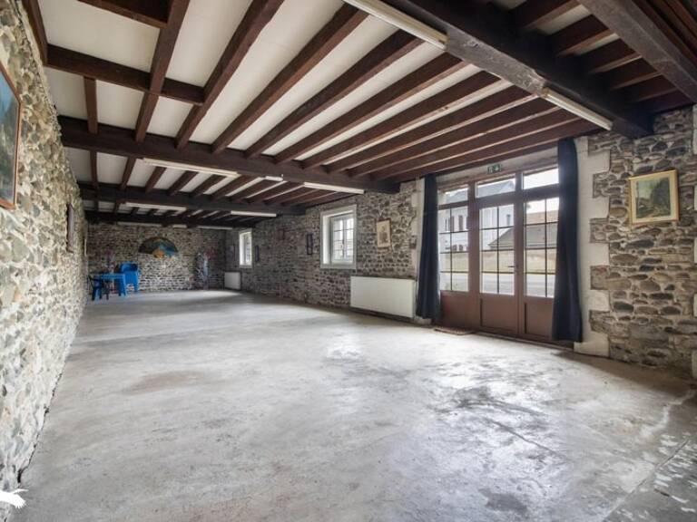 Maison de bourg de 11 pièces principales — photo 1