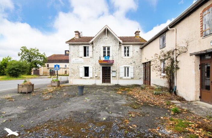 Maison de bourg de 11 pièces principales — photo 2