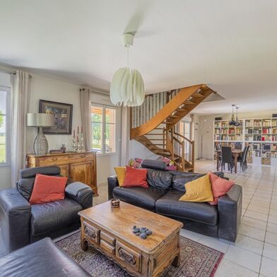 Maison 6 pièces 353760 €