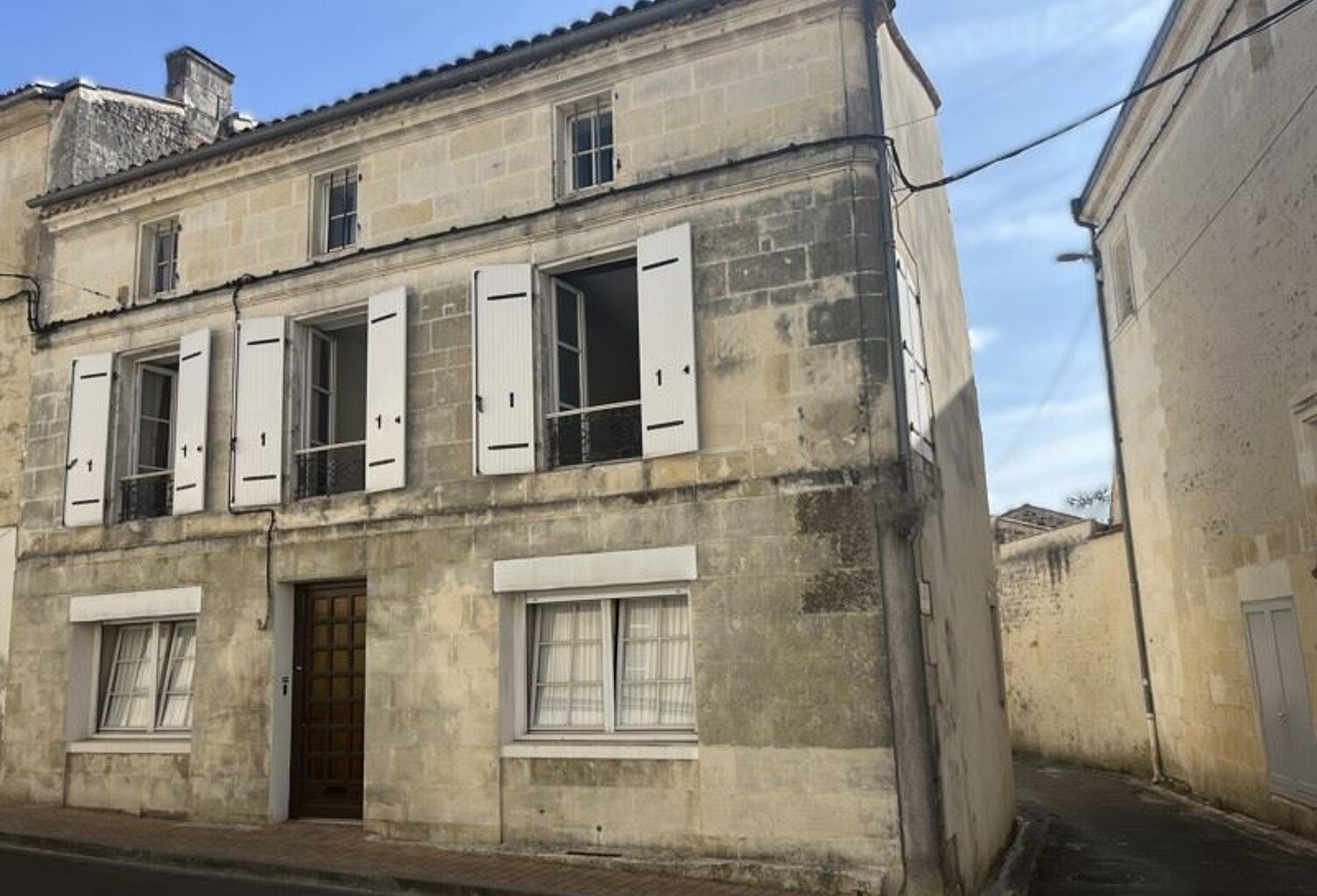 Maison de ville de 7 pièces principales — photo 1
