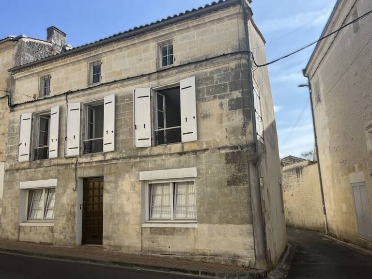 Maison de ville de 7 pièces principales — photo 1