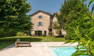 Maison  320 m² à louer à Pommiers (69480)