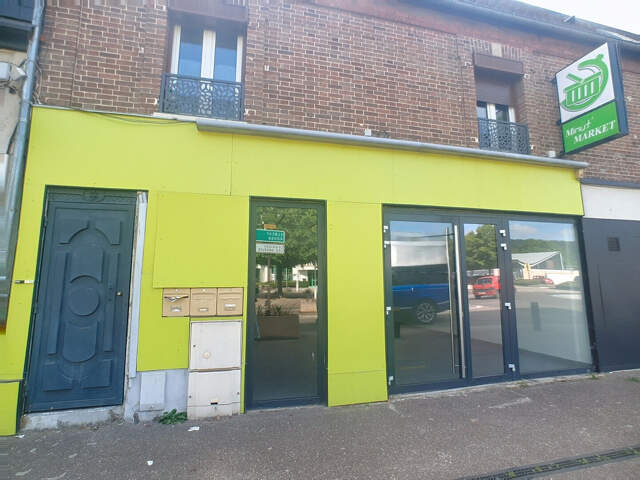 Local commercial Gravigny 2 pièce(s) 147 m2 — photo du bien
