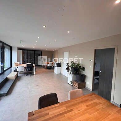 Commerce  669000 €