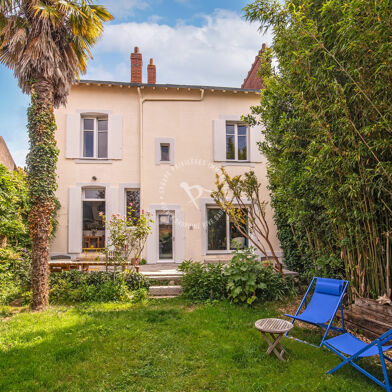 Maison 9 pièces 898000 €