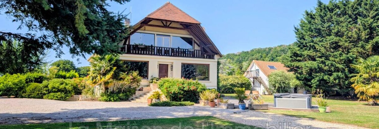 Maison 9 Pièces 220 m² à vendre à Acquigny (27400)