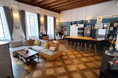Appartement 6 pièces 448000 €