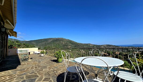 Villa / Maison 4 pièces  à vendre Bormes-les-Mimosas 83230