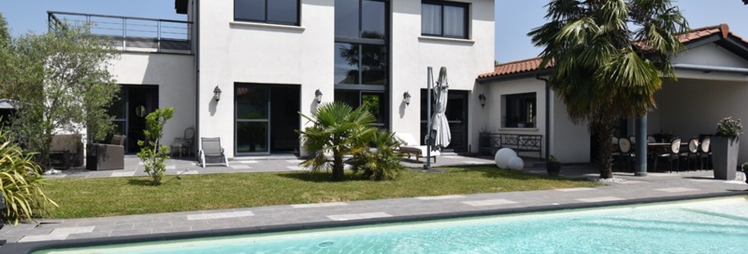 Maison 7 Pièces 210 m² à vendre à Quincieux (69650)