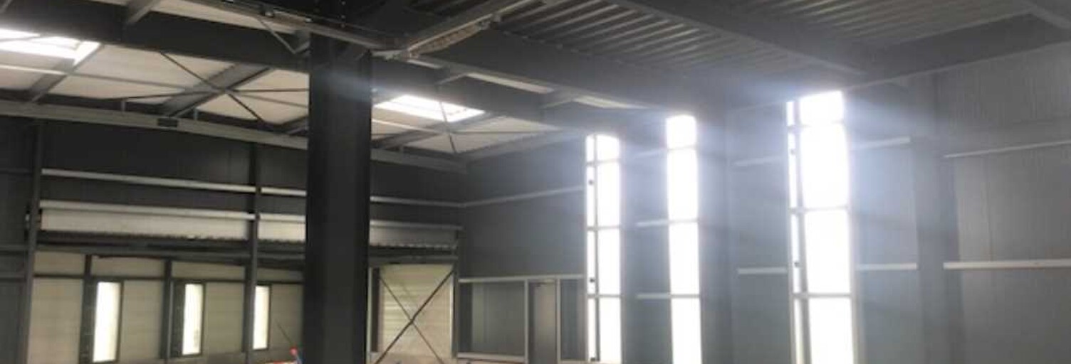 Local industriel  635 m² à louer à Ergué-Gabéric (29500)