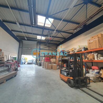 Local industriel  6946 €