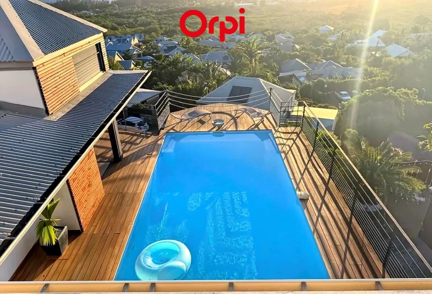 ORPI - SAINT GILLES LES BAINS Villa 200 m² — photo 1
