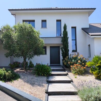 Maison 6 pièces 750000 €