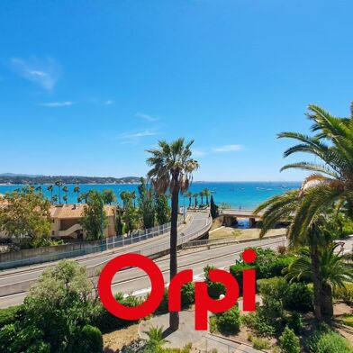 Appartement 3 pièces 2245 €