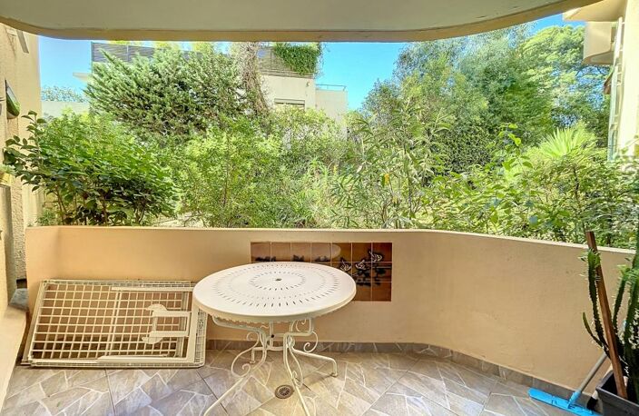 Appartement À Vendre 3 pièces ST RAPHAEL — photo 3