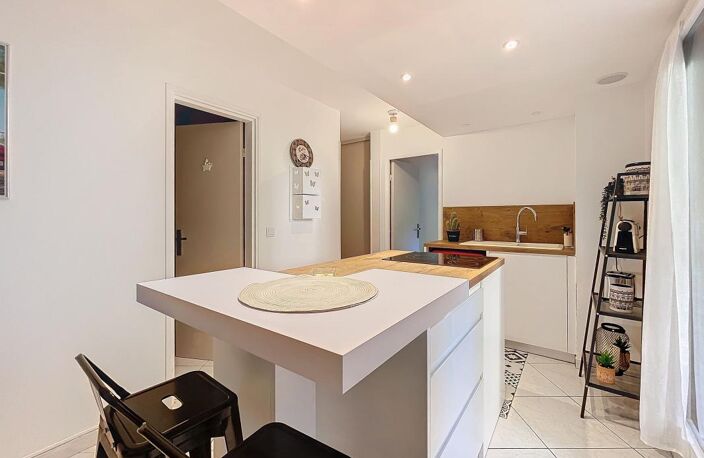 Appartement À Vendre 3 pièces ST RAPHAEL — photo 4
