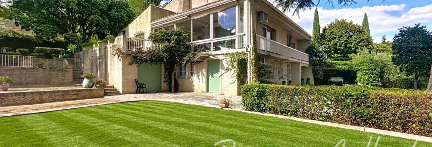 Maison 7 Pièces 280 m² à vendre à Nîmes (30000)