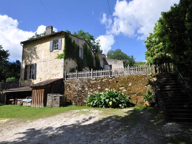 Maison 11 pièces 320 m² à Le Tourne — photo du bien