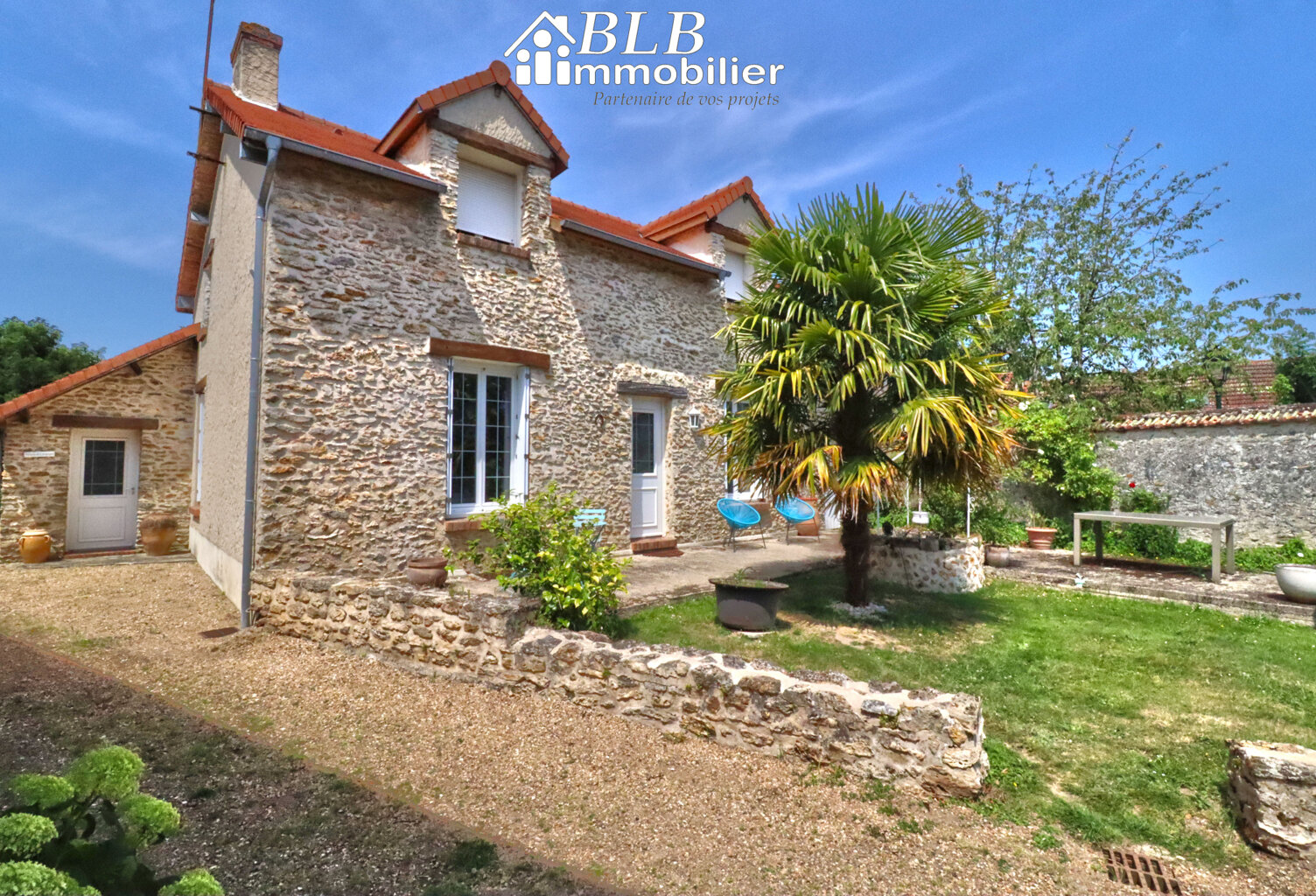 78610 - LE PERRAY EN YVELINES - MAISON 200M2 6 PIECES 4 CHAM — photo 1