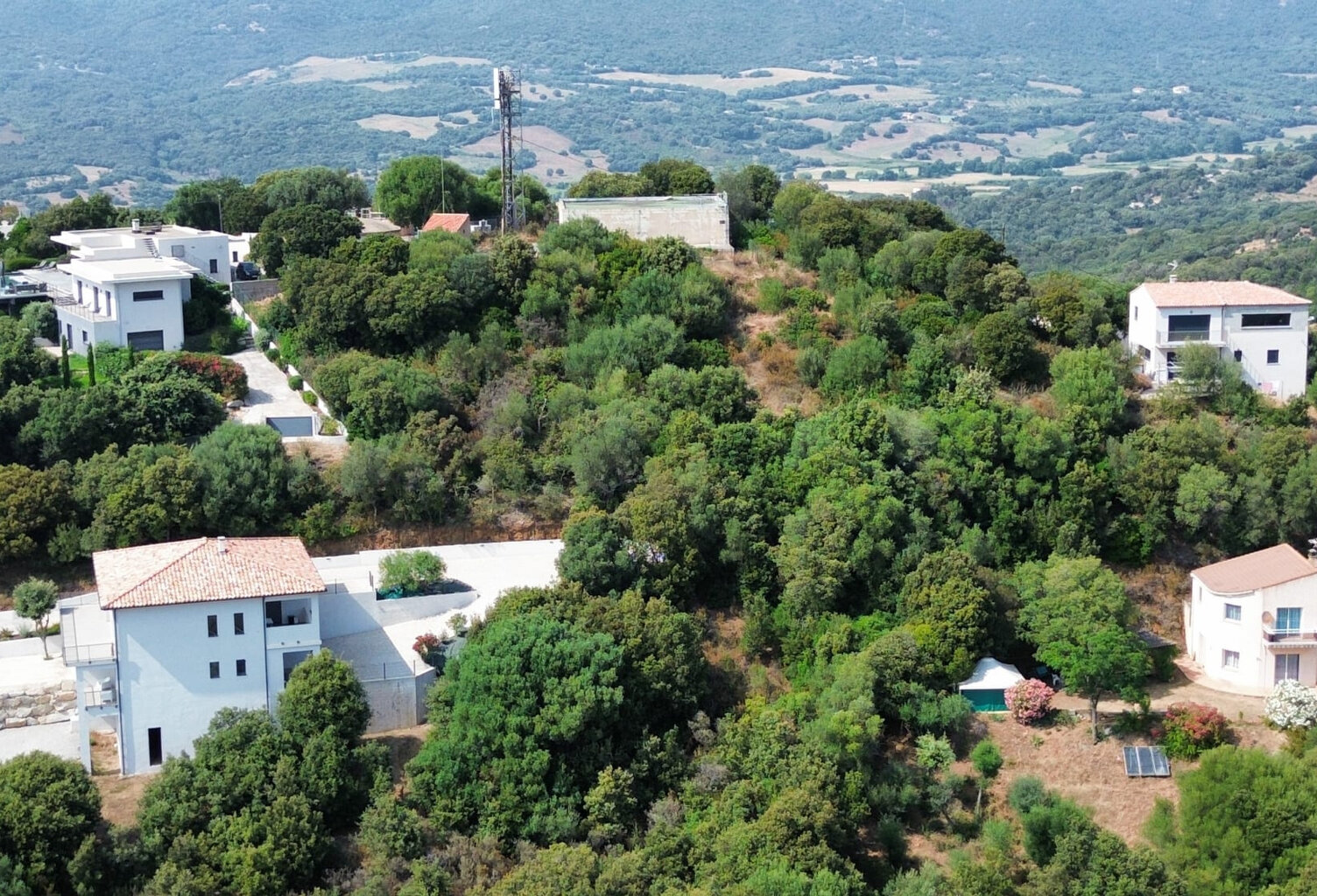 Terrain à bâtir de 1128 m2 à Viggianello   Vue mer et exposi — photo 1