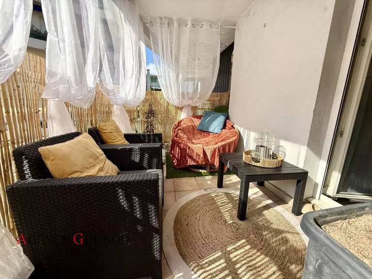STUDIO - TERRASSE ENSOLEILLEE — photo 1