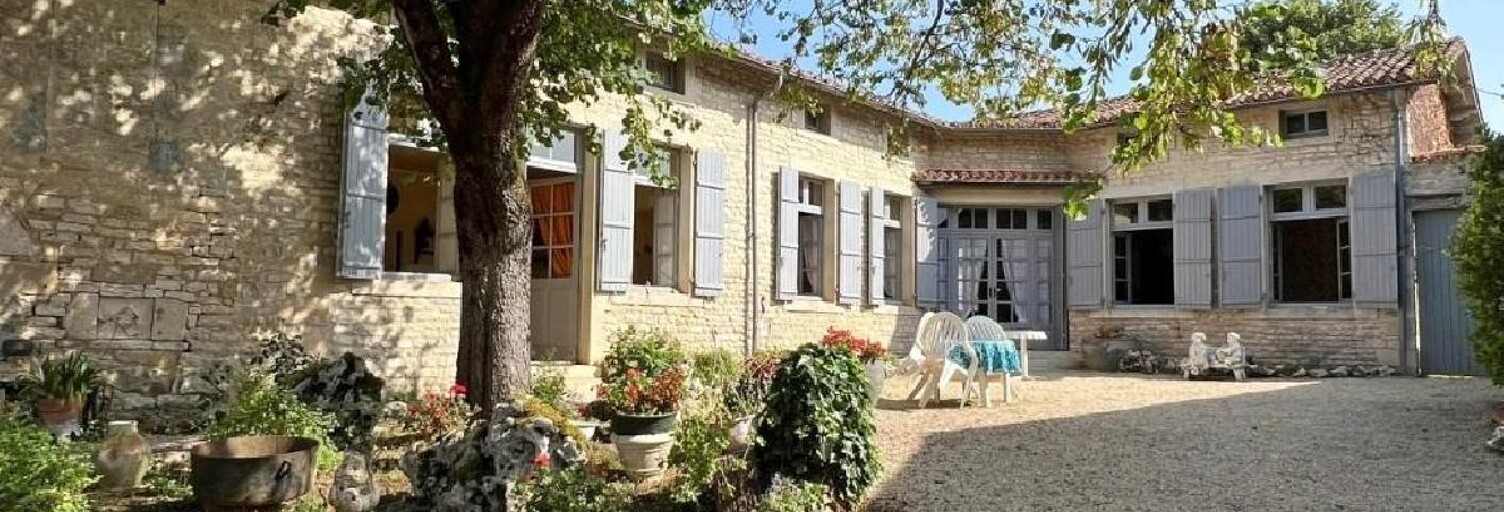 Maison 4 Pièces 162 m² à vendre à Ruffec (16700)