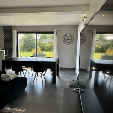 Maison 5 pièces 342870 €