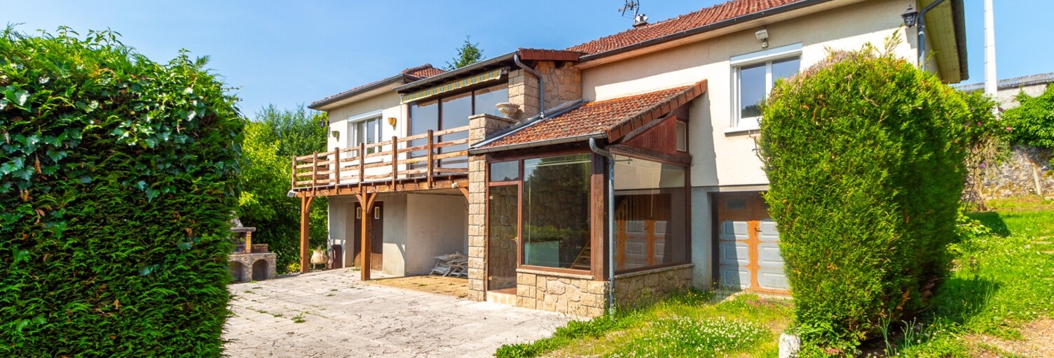 Maison 5 Pièces 114 m² à vendre à Saint-Léonard-de-Noblat (87400)