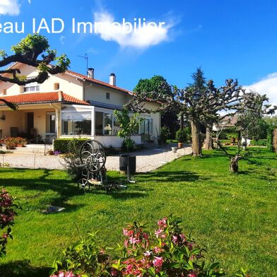 Maison 7 pièces 289950 €