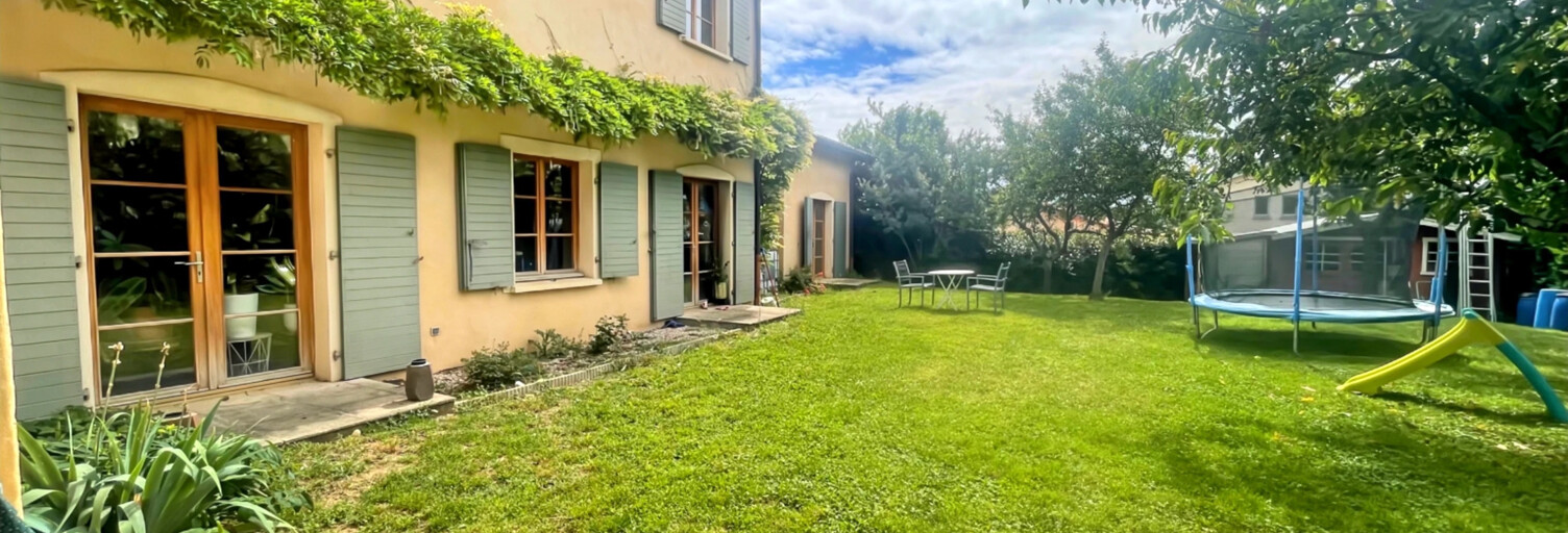 Maison 10 Pièces 340 m² à vendre à Porte des Pierres Dorées (69400)