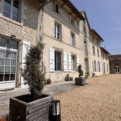Maison 20 pièces 1295000 €