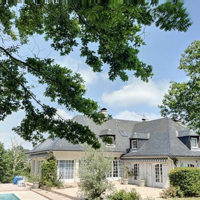 Maison 8 pièces 475000 €