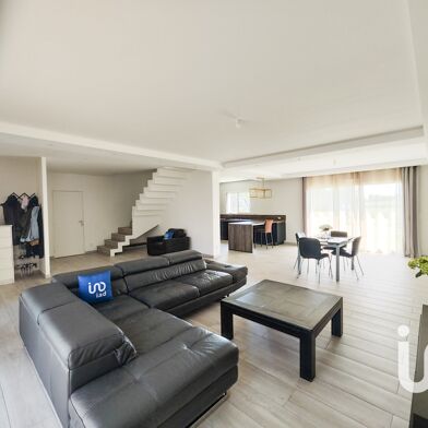 Maison 7 pièces 424000 €