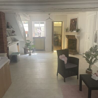 Maison 6 pièces 81733 €