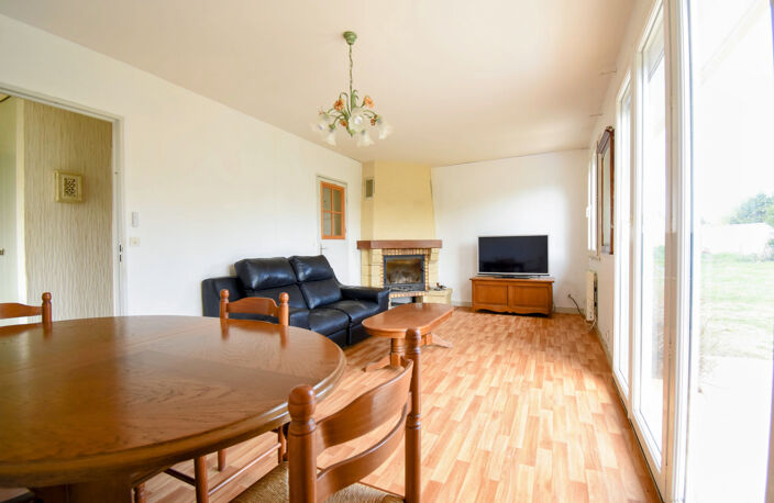 MAISON PLAIN-PIED - 2 CHAMBRES - GARAGE - JARDIN - GARENNES — photo 5