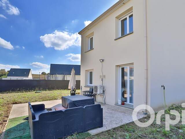 Maison À Vendre — photo du bien