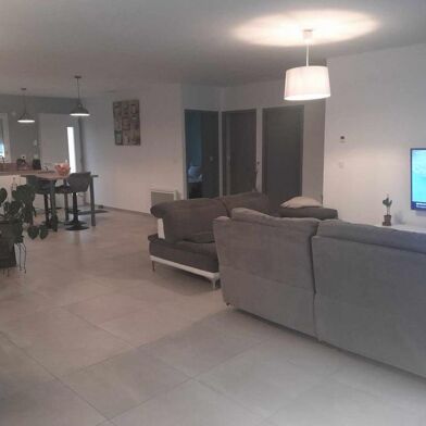 Maison 3 pièces 1160 €