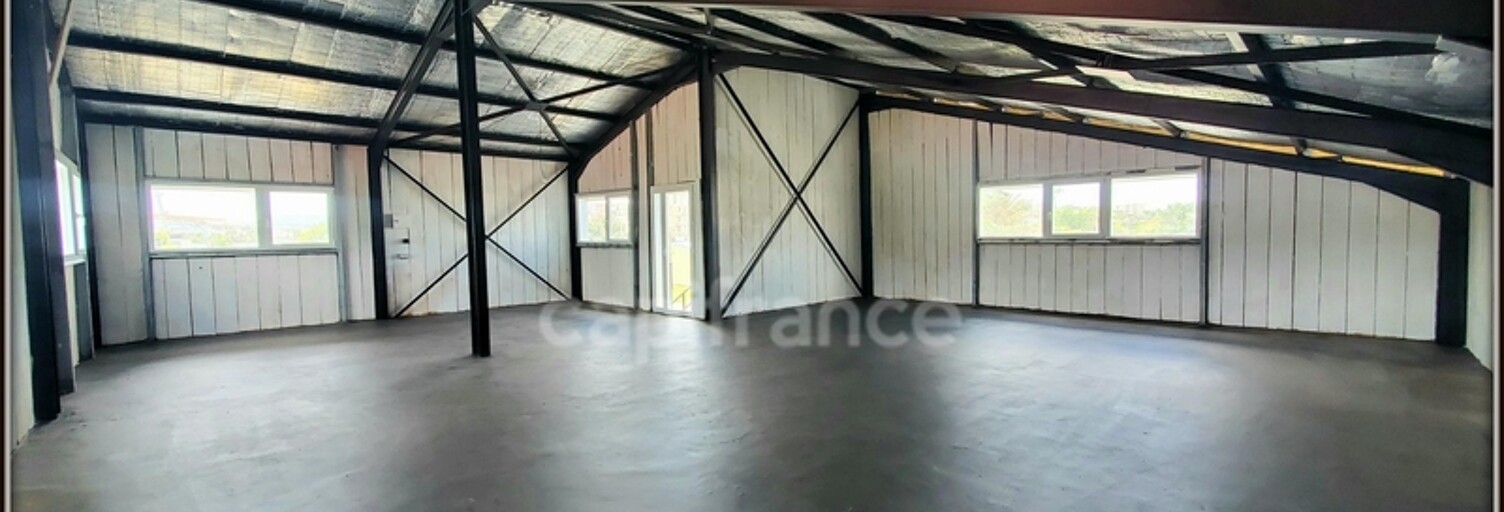 Commerce 1 Pièce 130 m² à louer à Fort-de-France (97200)