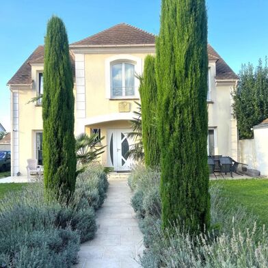 Maison 8 pièces 699000 €