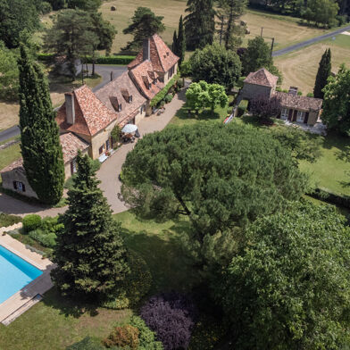 Maison 15 pièces 725000 €